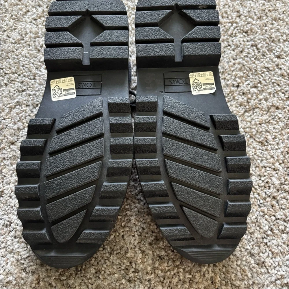 Men's Black and Gray Lace-Up Tom boots - Picture 5 of 6